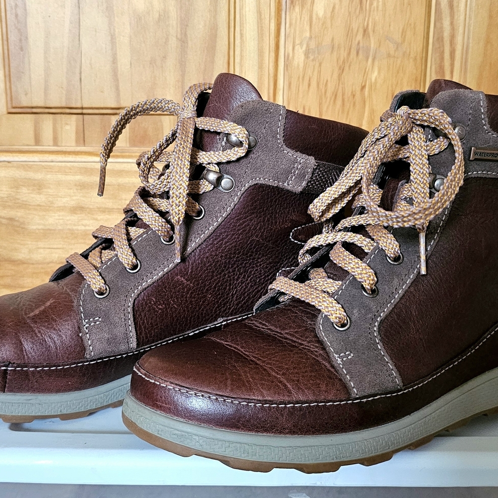 Chaco Women's Brown Lace Up Boots